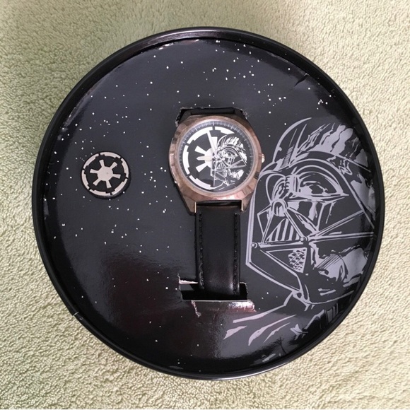 Star Wars watch pin Darth Vader Empire logo limited edition numbered COA Fossil - Picture 2 of 15